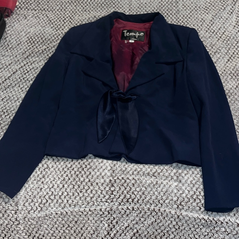 Tempo Paris navy blue fully lined blaze withh tie  front closure size 10 EUC!